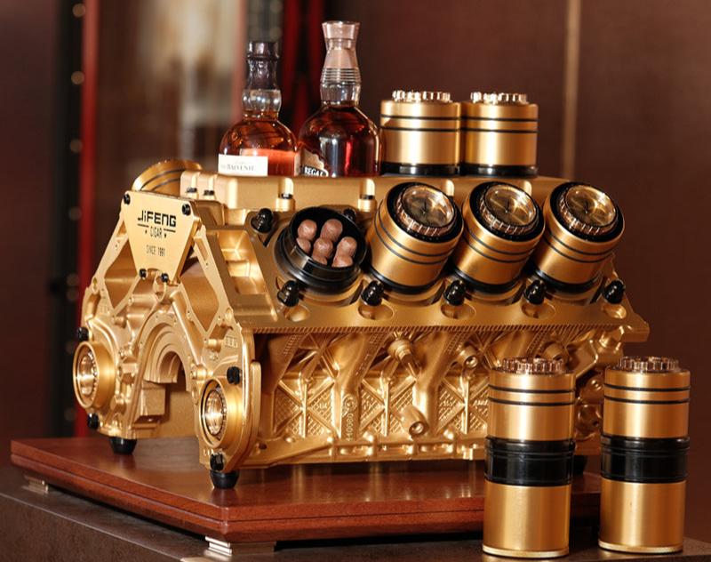 V12 Engine Humidor