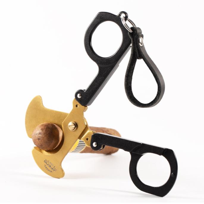Fold Scissors Cut